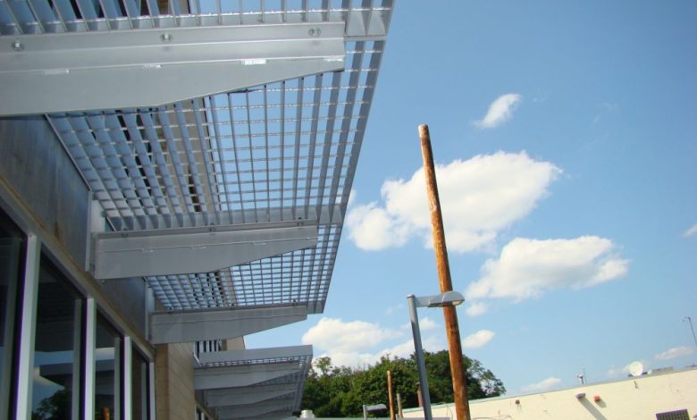 Aluminum Cantilevered Sunshades