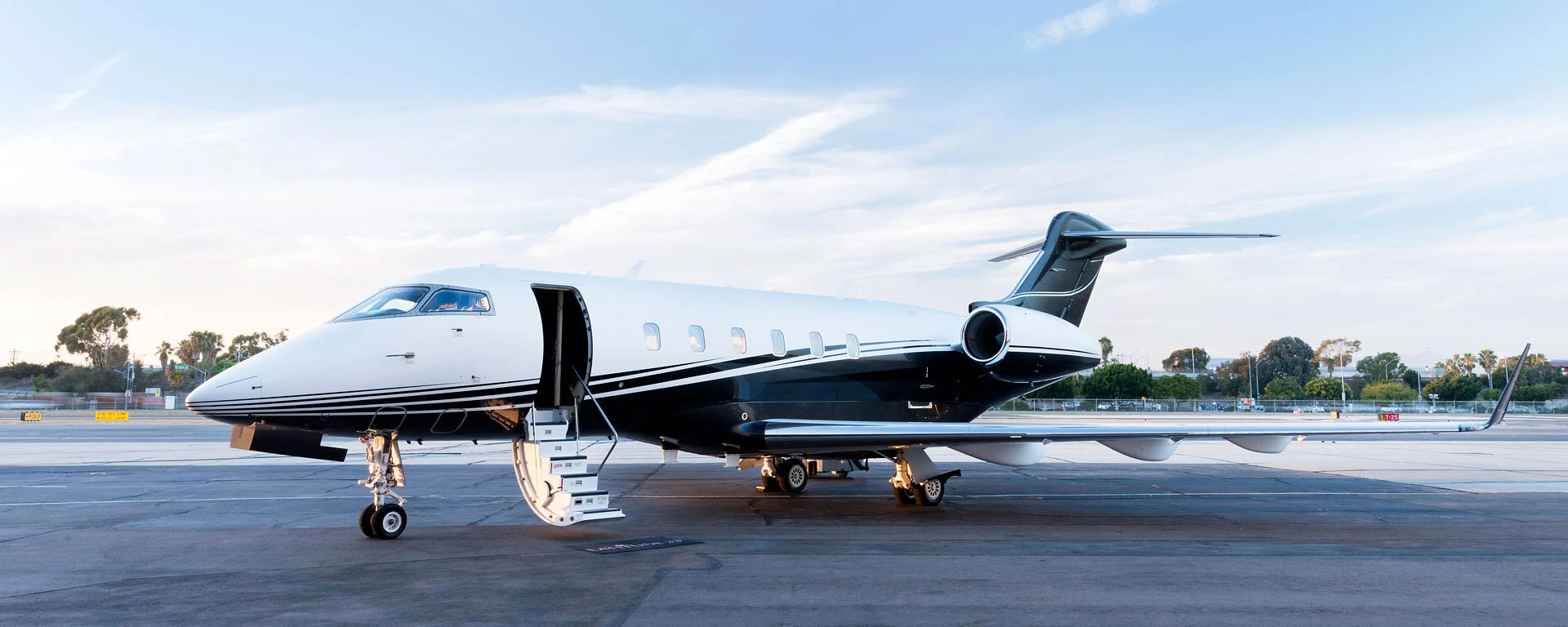 Private Jets vs. Commercial Flights