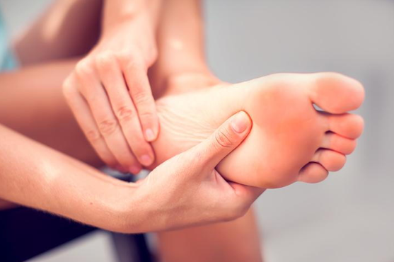 How to Diagnose and Treat Lateral Foot Pain at Home